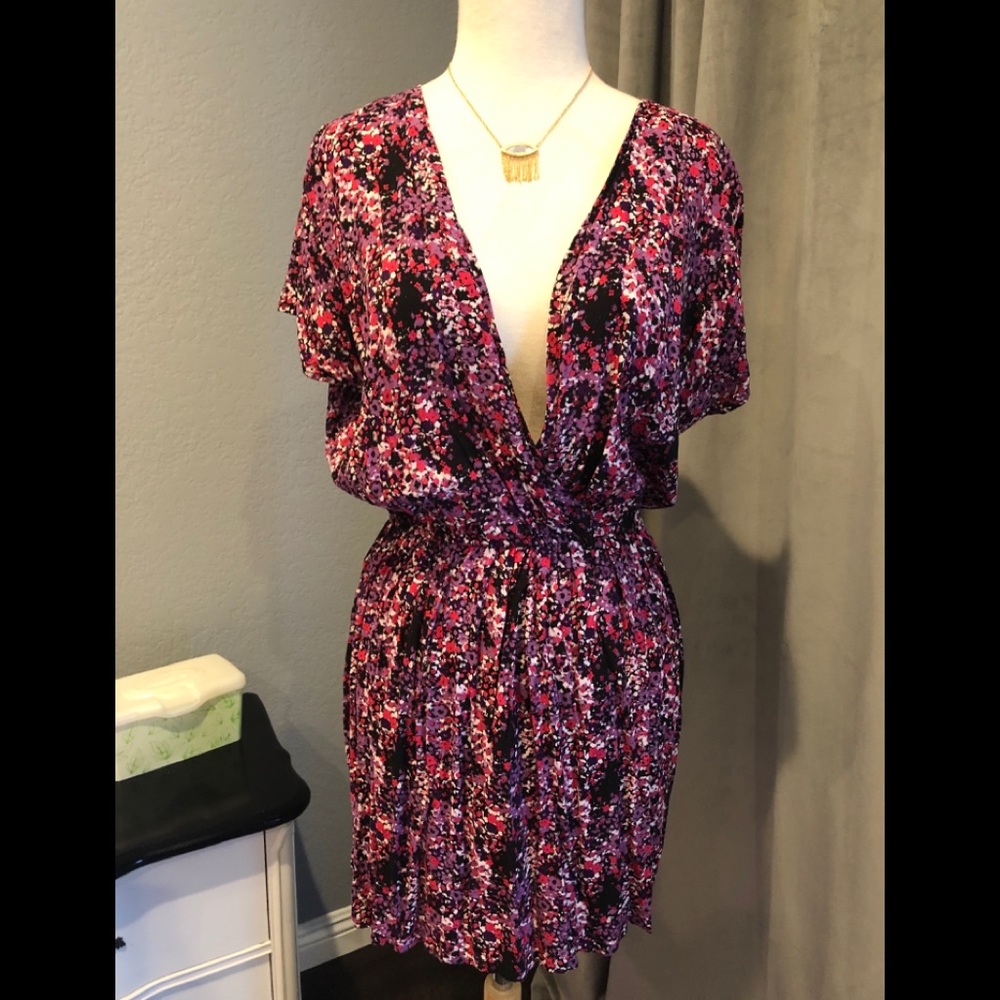 BEBE floral ditsy above the knee dress M